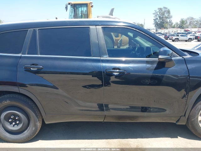 Toyota Highlander Xle 2024 5TDKDRAHXRS534414 Image 13