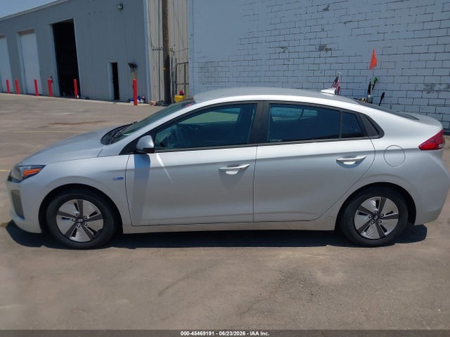 KMHC65LC4JU099734 Hyundai Ioniq Hybrid Blue