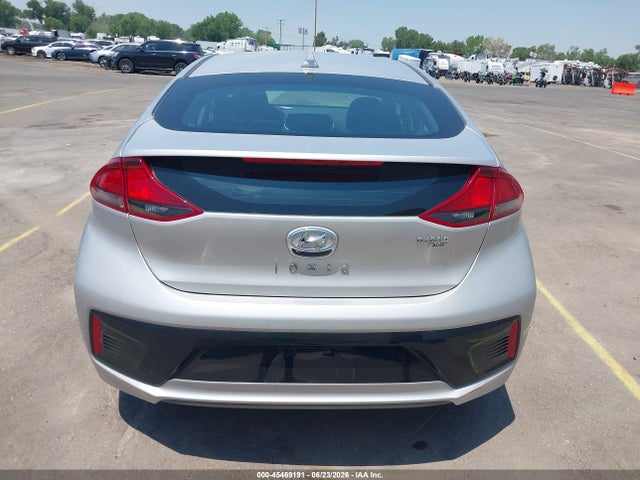 KMHC65LC4JU099734 Hyundai Ioniq Hybrid Blue