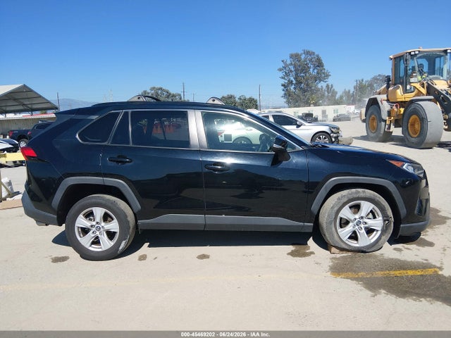 Toyota Rav4 Xle 2019 JTMW1RFV3KD026053 Image 14