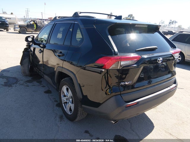 Toyota Rav4 Xle 2019 JTMW1RFV3KD026053 Image 3