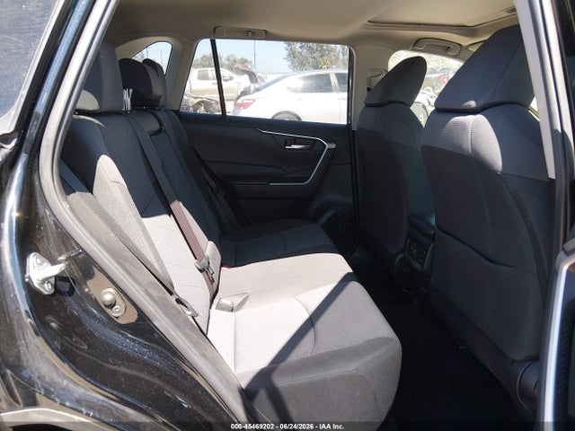 Toyota Rav4 Xle 2019 JTMW1RFV3KD026053 Image 8