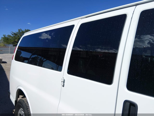Chevrolet Express 3500 Lt 2017 1GAZGPFG4H1267155 Image 8
