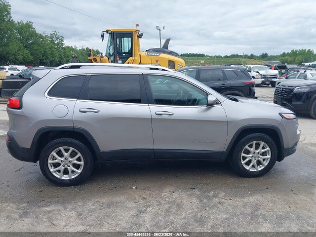 Jeep Cherokee Latitude 4x4 2018 1C4PJMCB7JD580986 Image 17