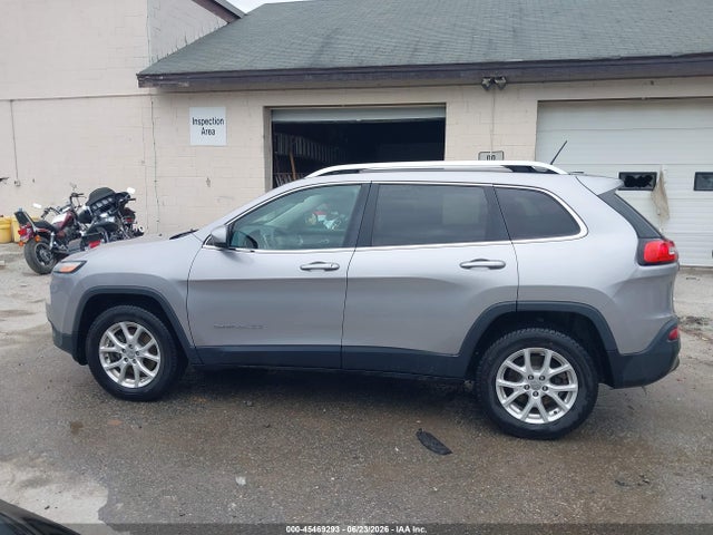 Jeep Cherokee Latitude 4x4 2018 1C4PJMCB7JD580986 Image 18
