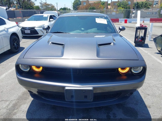 2C3CDZAG1KH574420 Dodge Challenger Sxt