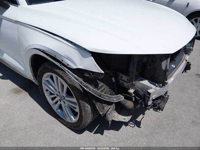 2018 Audi Q5 2.0t Premium/2.0t Tech Premium მანქანა იყიდება აუქციონზე, vin: WA1BNAFY5J2107509, აუქციონის ნომერი: 45469350