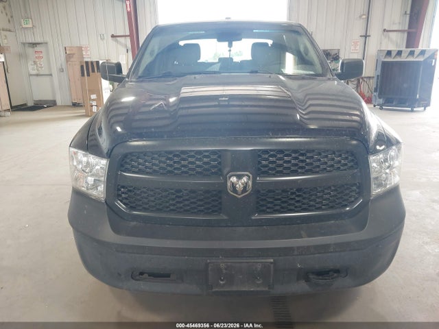 1C6RR7KT6KS540755 RAM 1500 Classic Tradesman 4x4 5&#039;7 Box