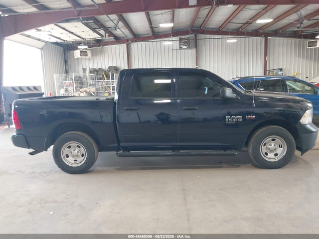 1C6RR7KT6KS540755 RAM 1500 Classic Tradesman 4x4 5&#039;7 Box