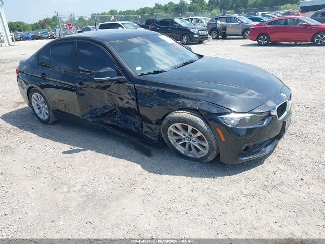 45469462 :رقم المزاد ، WBA8A9C57GK617998 vin ، 2016 Bmw 320i مزاد بيع