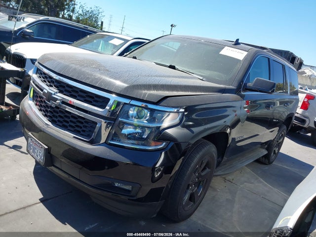 2017 Chevrolet Tahoe Lt მანქანა იყიდება აუქციონზე, vin: 1GNSCBKC9HR312853, აუქციონის ნომერი: 45469490