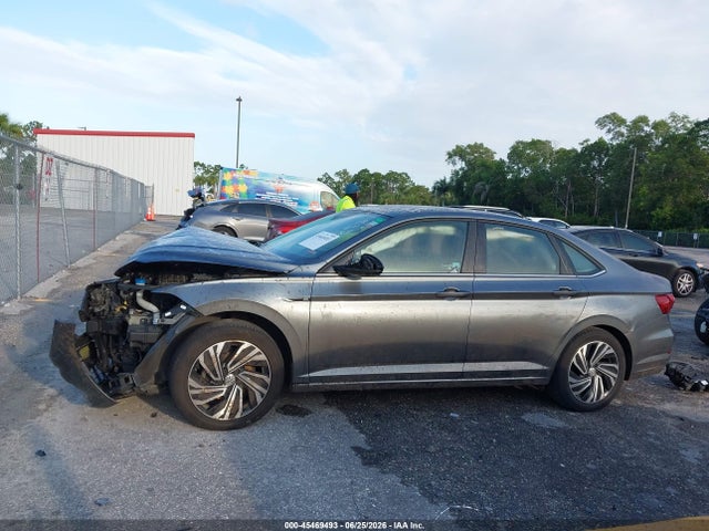 2020 Volkswagen Jetta 1.4t Sel მანქანა იყიდება აუქციონზე, vin: 3VWEB7BU8LM067839, აუქციონის ნომერი: 45469493