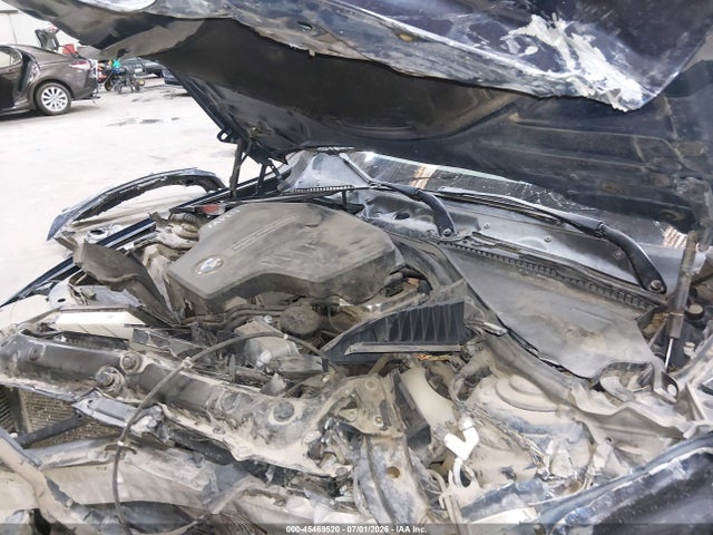BMW 320i Xdrive 2014 WBA3C3C59EF983758 Image 10