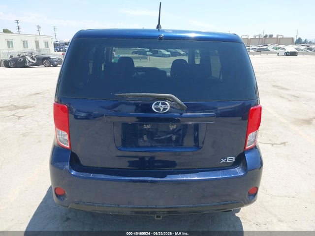 JTLZE4FE3FJ077245 Scion XB