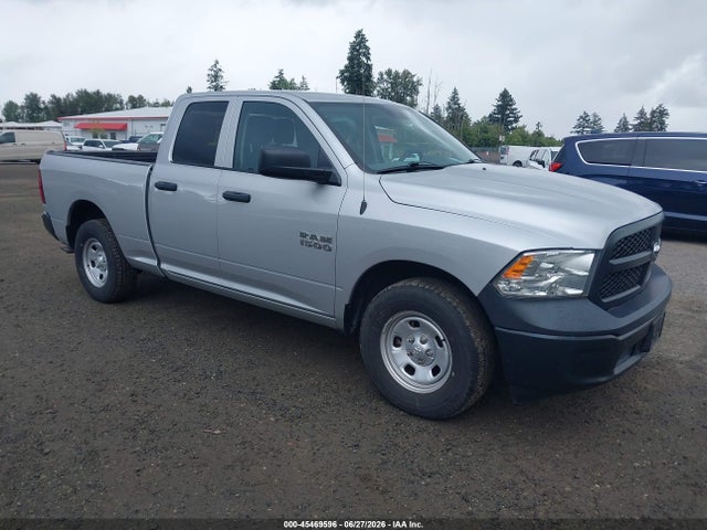 RAM 1500 Tradesman 4x2 6'4 Box 2018 1C6RR6FG3JS322262 головне зображення