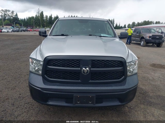 1C6RR6FG3JS322262 RAM 1500 Tradesman 4x2 6&#039;4 Box