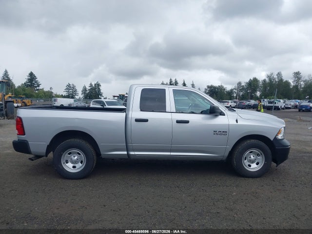 1C6RR6FG3JS322262 RAM 1500 Tradesman 4x2 6&#039;4 Box