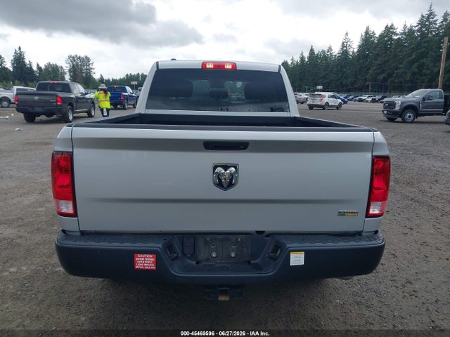 1C6RR6FG3JS322262 RAM 1500 Tradesman 4x2 6&#039;4 Box