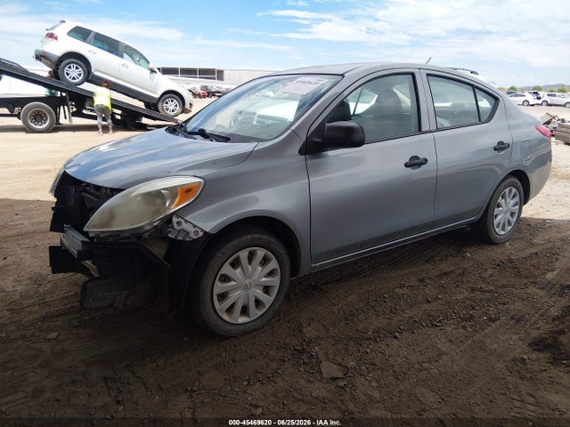 Nissan VERSA S 2014 3N1CN7AP2EL827370 Image 2
