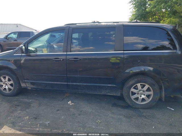 45469688 :رقم المزاد ، 2A8HR54PX8R103627 vin ، 2008 Chrysler Town & Country Touring مزاد بيع
