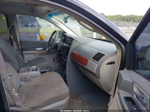 45469688 :رقم المزاد ، 2A8HR54PX8R103627 vin ، 2008 Chrysler Town & Country Touring مزاد بيع
