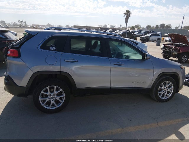 1C4PJLCBXEW127045 Jeep Cherokee Latitude