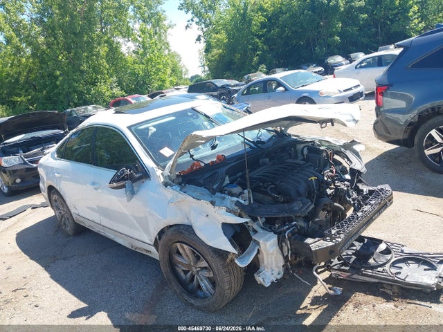 Aukcja sprzedaży 2016 Volkswagen Passat V6 Sel Premium, vin: 1VWCM7A38GC030856, numer aukcji: 45469730