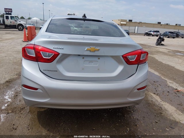 1G1BC5SM6H7146122 Chevrolet Cruze Ls Auto