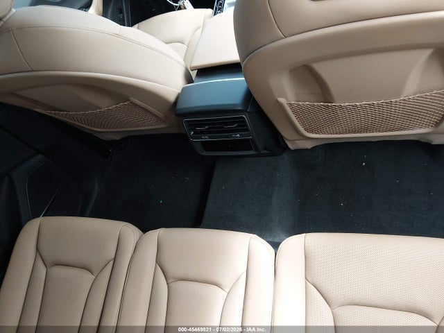 2026 Audi Q7 Premium Plus Tfsi Quattro Tiptronic მანქანა იყიდება აუქციონზე, vin: WA1LVBF71TD008386, აუქციონის ნომერი: 45469821