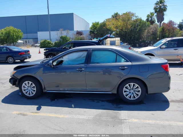 45469833 :رقم المزاد ، 4T1BF1FK5EU401268 vin ، 2014 Toyota Camry Le مزاد بيع