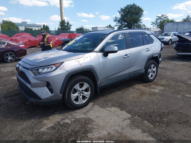 Toyota Rav4 Xle 2021 2T3P1RFV0MW182707 Image 2