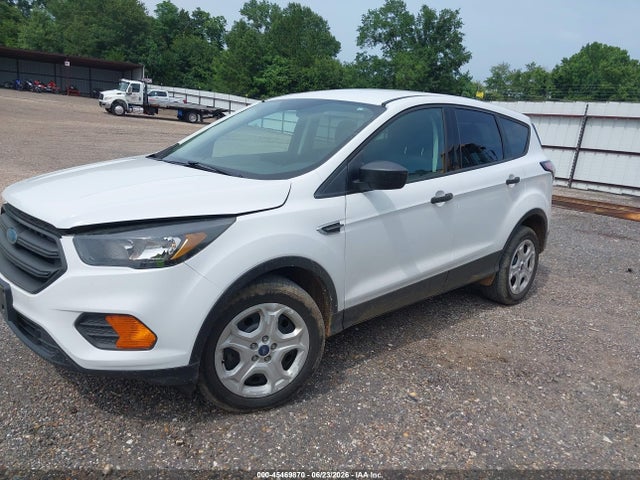Ford ESCAPE S 2018 1FMCU0F72JUD08380 Image 2