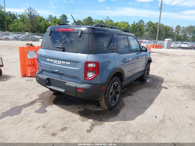 Ford Bronco Sport Outer Banks 2025 3FMCR9CN8SRF41570 Image 4