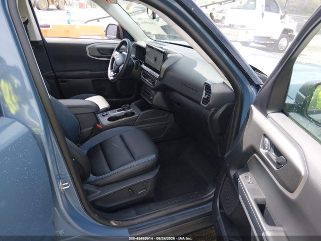 Ford Bronco Sport Outer Banks 2025 3FMCR9CN8SRF41570 Image 5