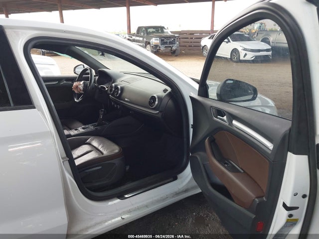 Audi A3 PREMIUM 2017 WAUAUGFF8H1046708 Image 5