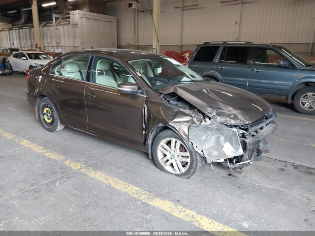 Auction sale of the 2013 Volkswagen Jetta 2.0l Tdi, vin: 3VWLL7AJ8DM370357, lot number: 45469950