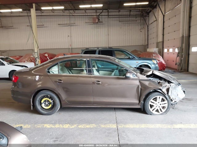 Продаж на аукціоні авто 2013 Volkswagen Jetta 2.0l Tdi, vin: 3VWLL7AJ8DM370357, номер лоту: 45469950