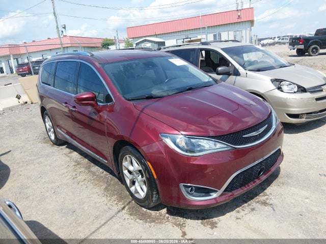 Продажа на аукционе авто 2017 Chrysler Pacifica Touring-l Plus, vin: 2C4RC1EG1HR593525, номер лота: 45469985