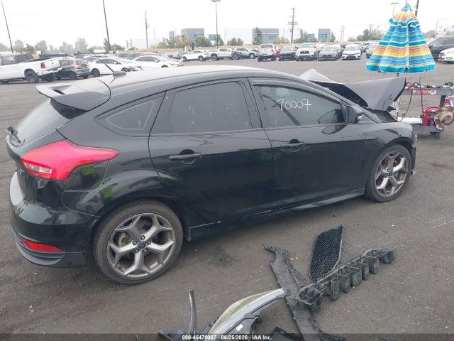 Ford FOCUS ST 2016 1FADP3L93GL276082 Image 14