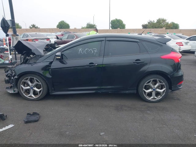 Ford FOCUS ST 2016 1FADP3L93GL276082 Image 15