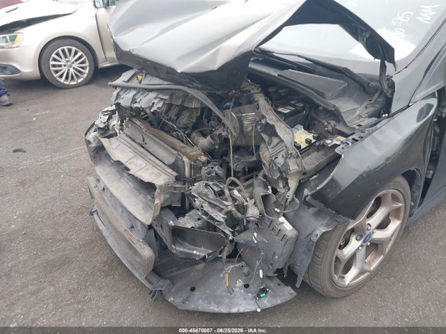 Ford FOCUS ST 2016 1FADP3L93GL276082 Image 6