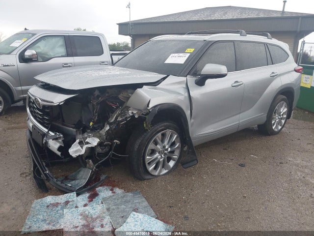 Toyota Highlander Limited 2022 5TDDZRBH3NS214838 Image 2