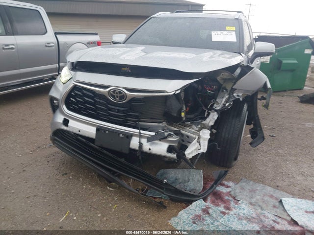 Toyota Highlander Limited 2022 5TDDZRBH3NS214838 Image 6