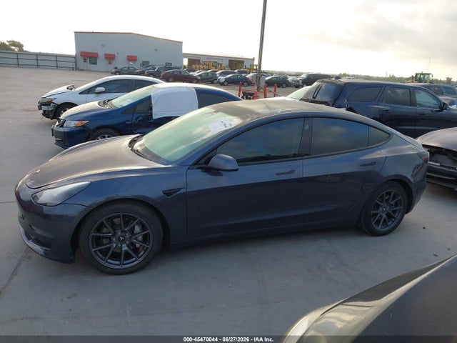 Tesla Model 3 Standard Range Plus Rear-wheel Drive 2021 5YJ3E1EAXMF911367 Image 13