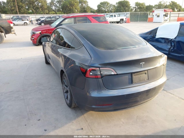 Tesla Model 3 Standard Range Plus Rear-wheel Drive 2021 5YJ3E1EAXMF911367 Image 3