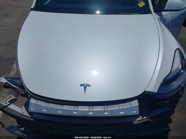 Продаж на аукціоні авто 2023 Tesla Model Y Awd/long Range Dual Motor All-wheel Drive, vin: 7SAYGDEE0PF663903, номер лоту: 45470069