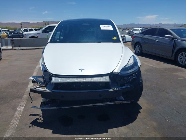 Продаж на аукціоні авто 2023 Tesla Model Y Awd/long Range Dual Motor All-wheel Drive, vin: 7SAYGDEE0PF663903, номер лоту: 45470069