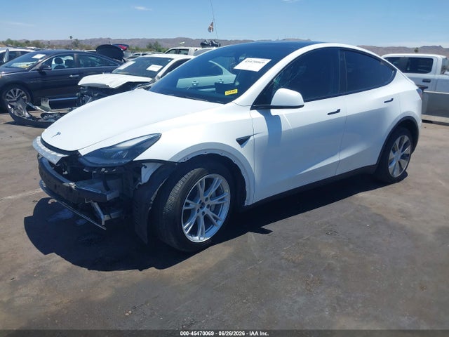 Продаж на аукціоні авто 2023 Tesla Model Y Awd/long Range Dual Motor All-wheel Drive, vin: 7SAYGDEE0PF663903, номер лоту: 45470069