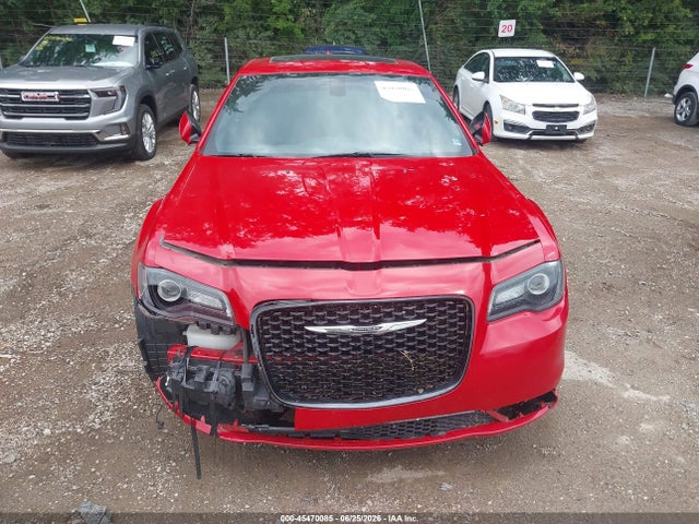 2015 Chrysler 300 300s მანქანა იყიდება აუქციონზე, vin: 2C3CCABGXFH903964, აუქციონის ნომერი: 45470085