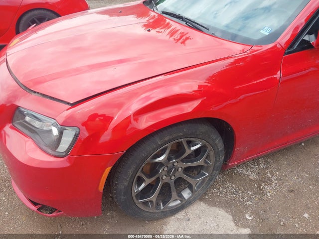 2015 Chrysler 300 300s მანქანა იყიდება აუქციონზე, vin: 2C3CCABGXFH903964, აუქციონის ნომერი: 45470085